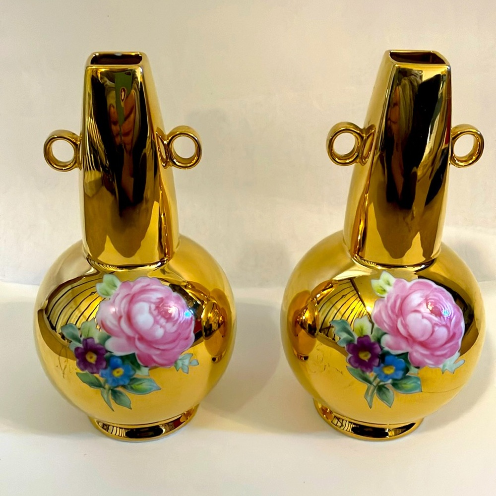 2 Gold Noritake vases - Vintage with flowers- Hand painted - made in Japan